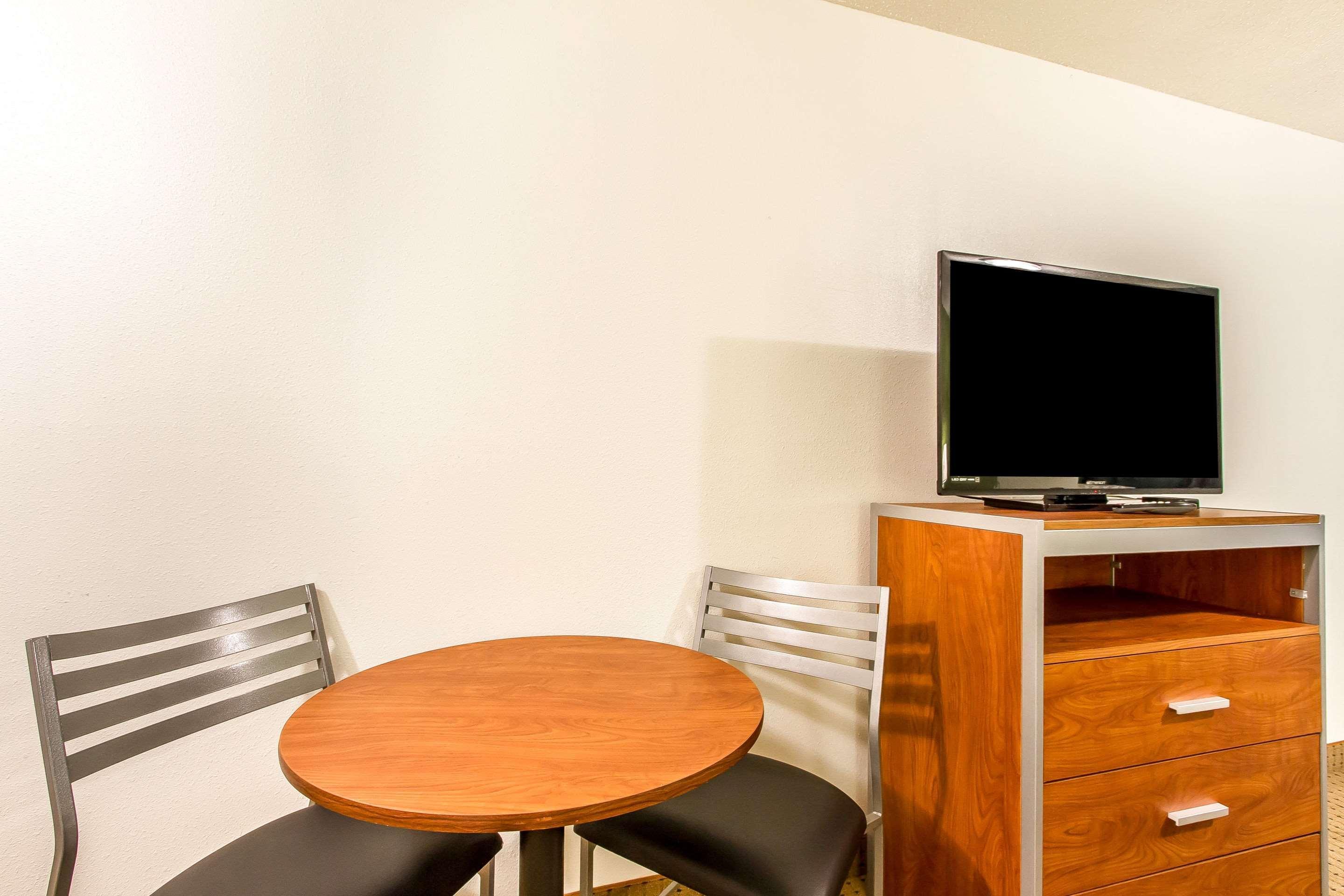 Econo Lodge & Suites Pekin Luaran gambar