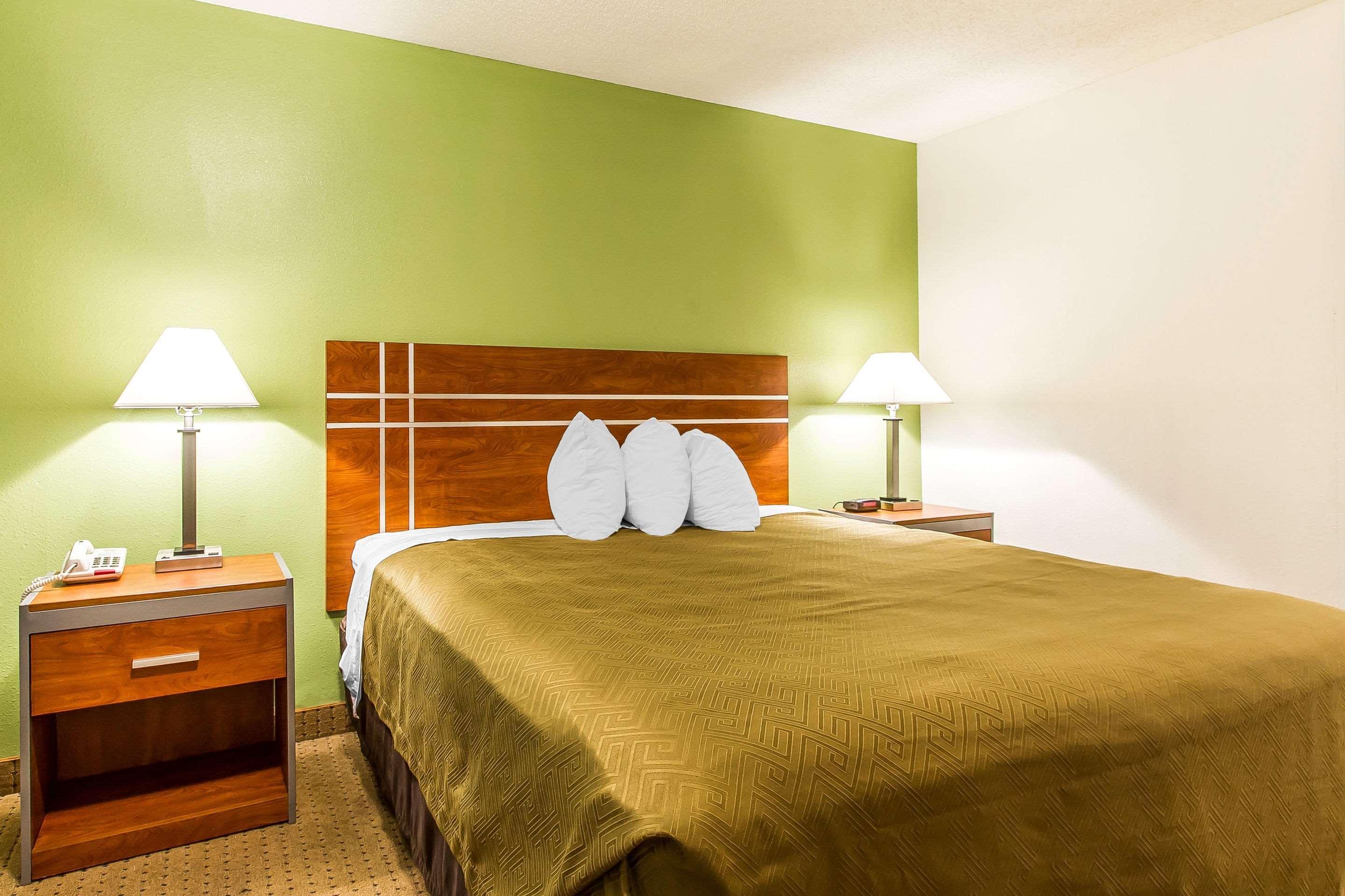 Econo Lodge & Suites Pekin Luaran gambar