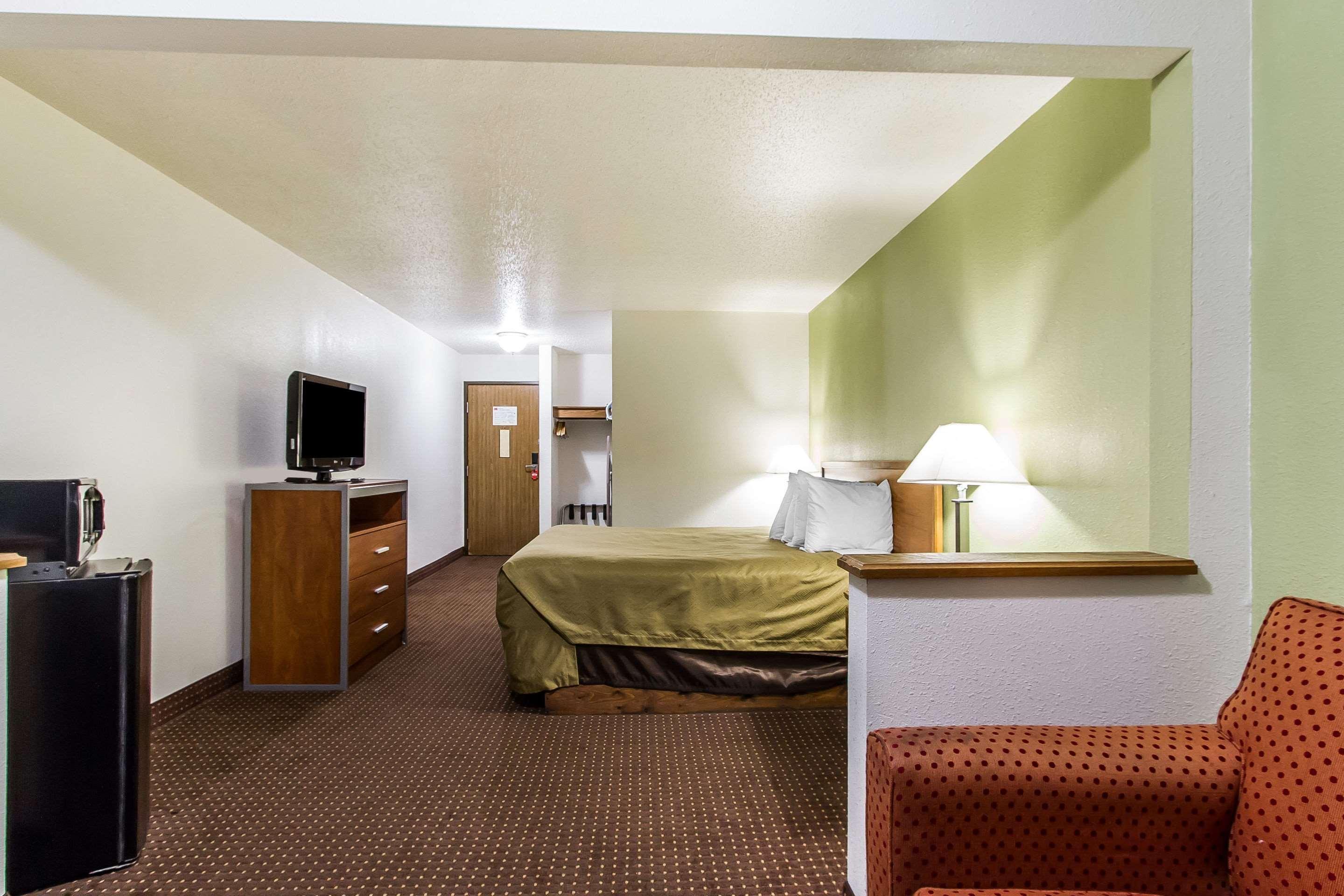 Econo Lodge & Suites Pekin Luaran gambar