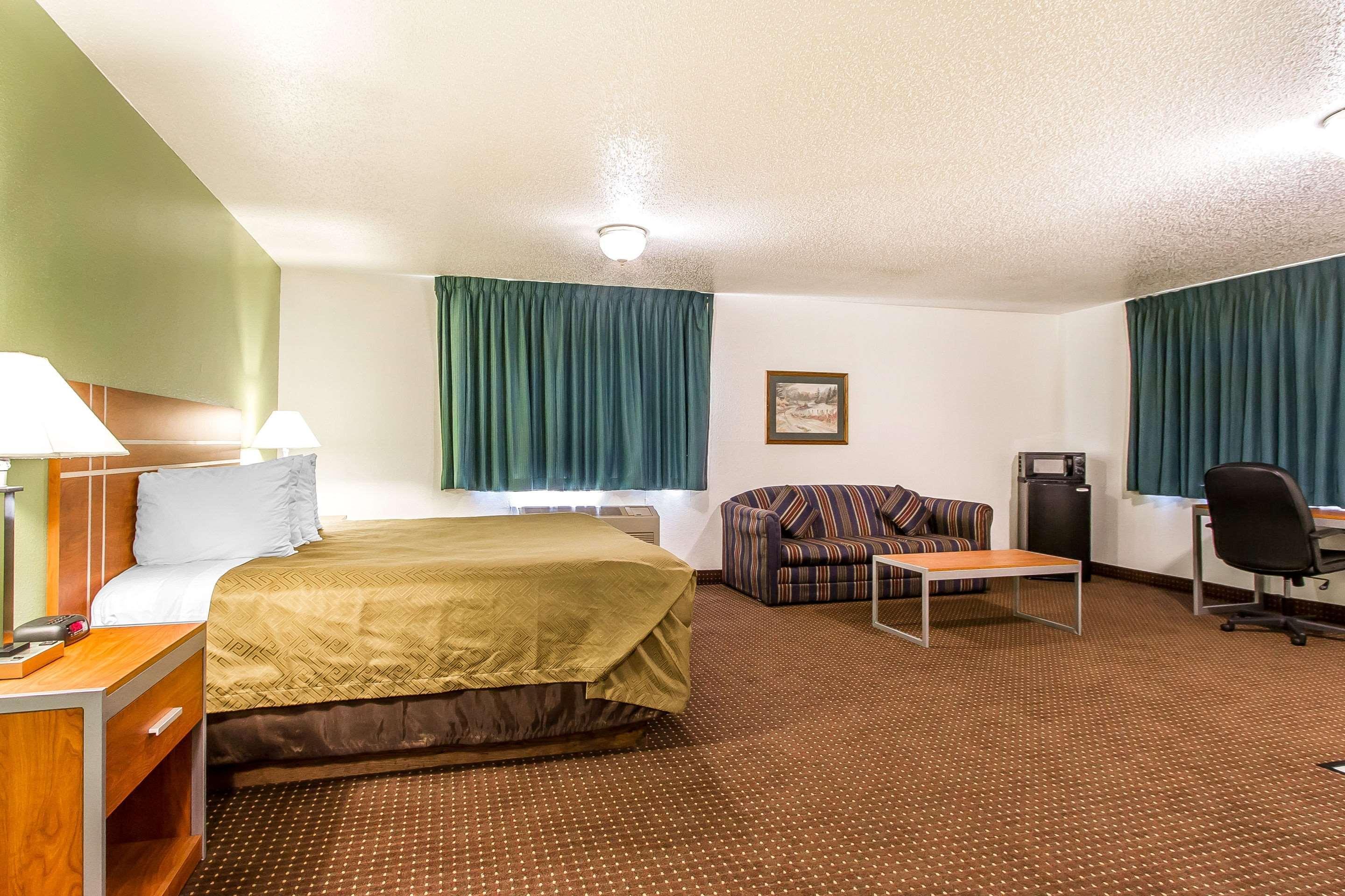 Econo Lodge & Suites Pekin Luaran gambar