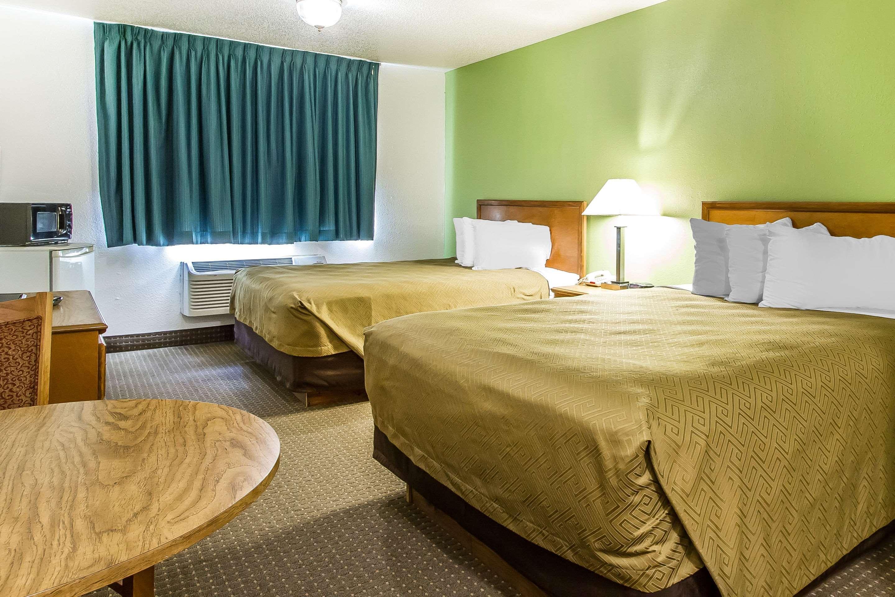 Econo Lodge & Suites Pekin Luaran gambar