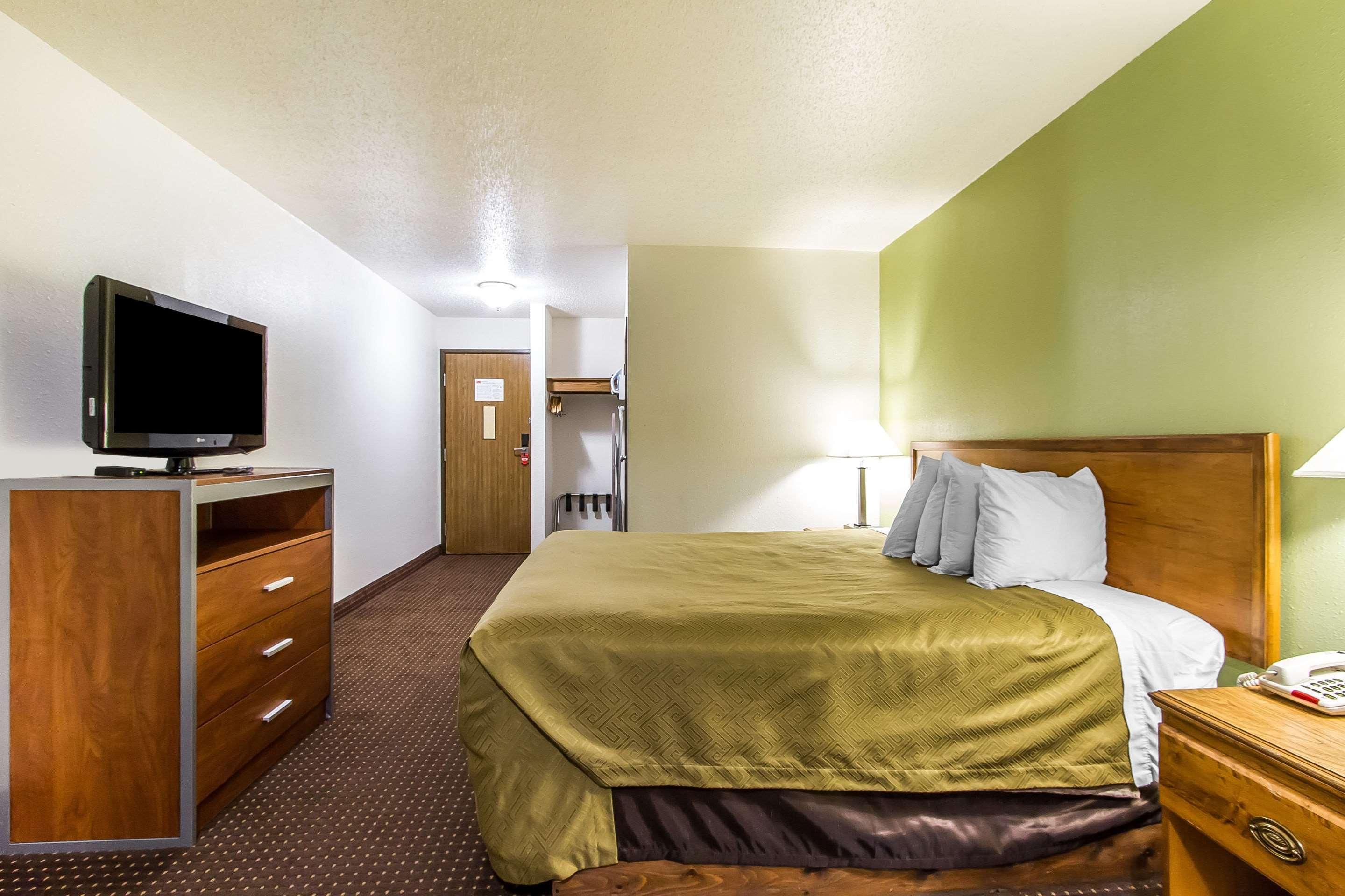 Econo Lodge & Suites Pekin Luaran gambar