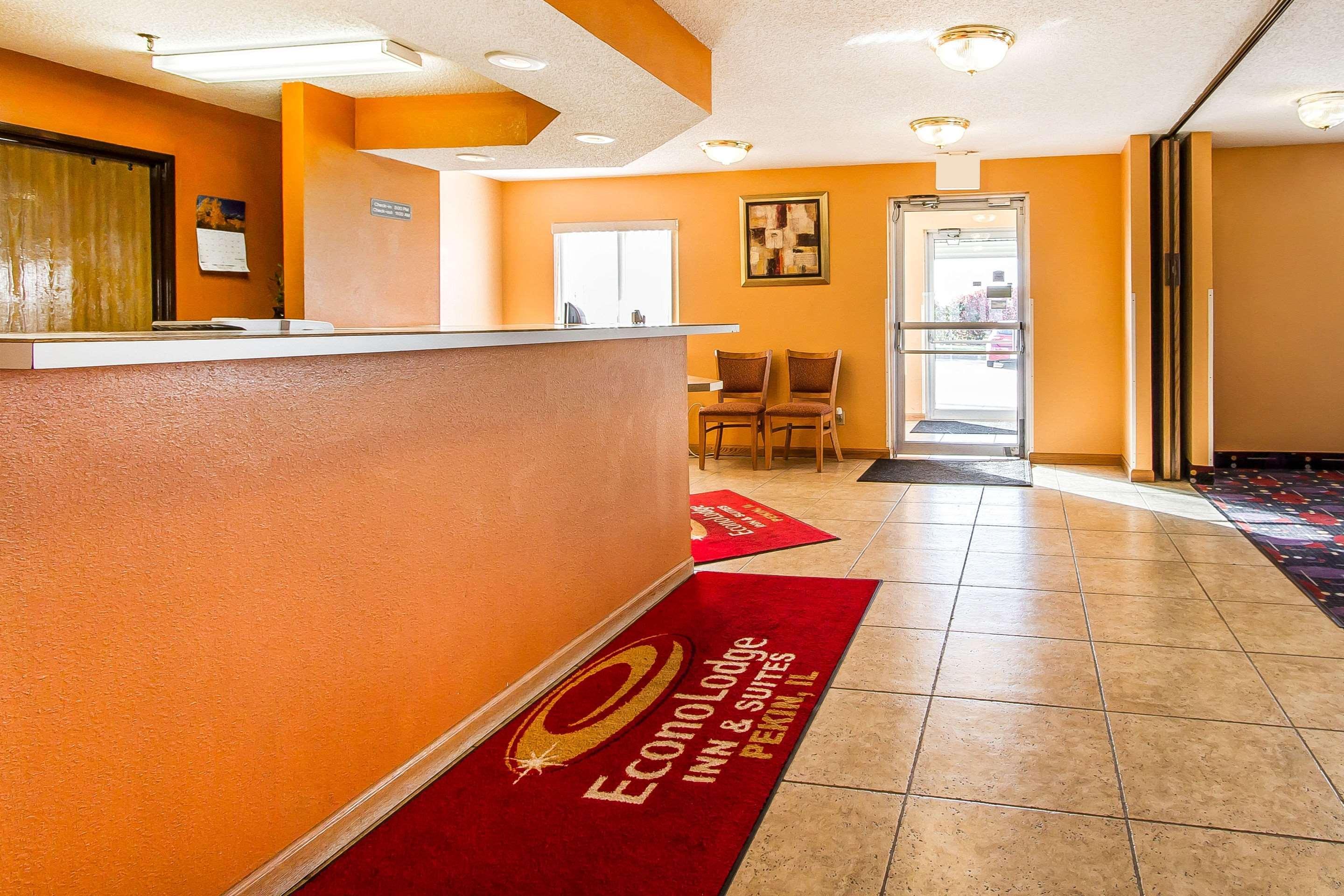 Econo Lodge & Suites Pekin Luaran gambar